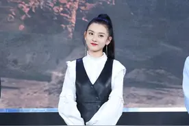 充满灵气的宋祖儿，随意hold住各式穿搭图片
