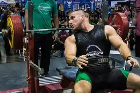 26年卧推经验！天生弱鸡最终如何赶上天才？图片