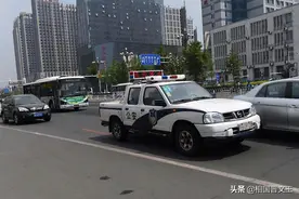 今日普及：同样是警车，有些警车印“公安”，有些警车印“警察”，有何区别？图片