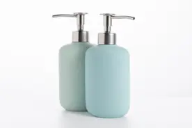 夏天就不需要涂身体乳了？精致女孩看过来图片