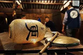 打更是一种古代职业，若没有打更，人们会受何影响？图片