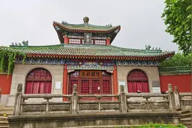 神秘的德基紫金山庄图片