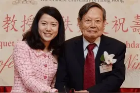 杨振宁82岁时娶28岁翁帆，他预言：多年后，人们会觉得这是浪漫图片