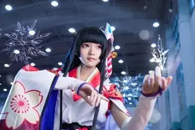 因玩cosplay，母亲将女儿cos照发家庭群“公开处刑”亲戚：妖怪图片