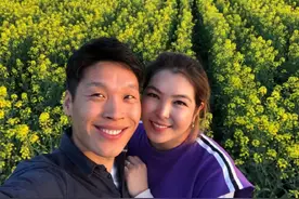 中国小伙迎娶洋媳妇，做跨国生意，家庭事业双丰收，被称人生赢家图片