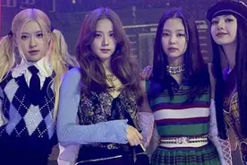 BLACKPINK 全员穿吸睛超短裙！惊人「满屏长腿」再现图片