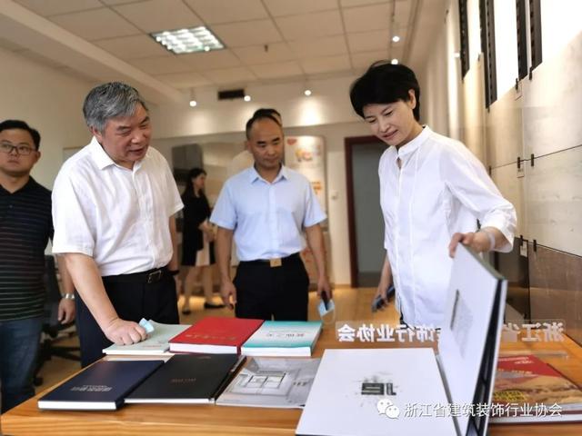浙江省建设厅党组成员、省建筑业管理总站站长朱永斌一行到访浙江省建筑装饰行业协会