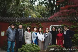 声援意大利抗疫，成都爱乐手风琴乐团望江公园奏响《啊，朋友再见》图片