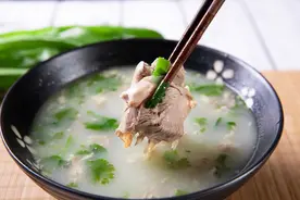炖羊肉放什么调料？牢记“这3样”，羊汤奶白，鲜美又营养图片