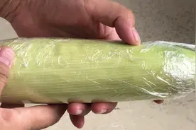 玉米最佳保存方法，放上半年都新鲜好吃，以后买多的玉米不怕坏了图片