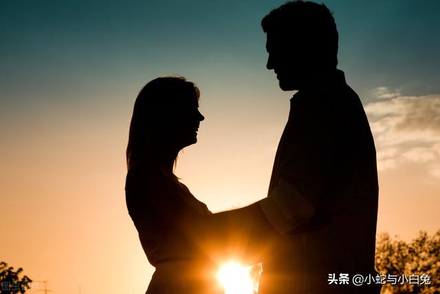 那些年听得最动听的情话，我信了，人却不在了
