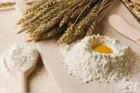 面粉、淀粉、生粉有什么区别，上浆、挂糊、勾芡怎么用？图片