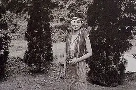 赵四小姐年轻时有多美？看完这组罕见的老照片，你就明白了图片