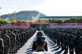 武警第二机动总队某支队：组织群众性比武竞赛活动图片