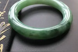糯冰种晴水飘花翡翠圆条手镯图片
