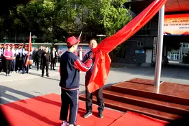 献礼建党100周年 许昌二高教育集团西校区举行励志远足送文艺下乡图片