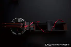 实木染色的水阻划船机，搭配现代装修风格，减脂又耐看图片