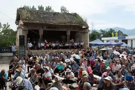 大寨村看大戏，泪洒相思地图片