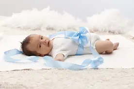 婴幼儿放屁多是怎么了？新手爸妈要注意哦图片