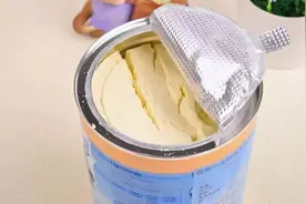 有种无知叫“不按比例冲奶粉”，看似都一样，实际家长害娃不自知图片