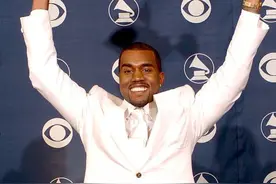 侃爷和金·卡戴珊离婚后，获第22个格莱美，曾往奖杯撒尿遭质疑图片