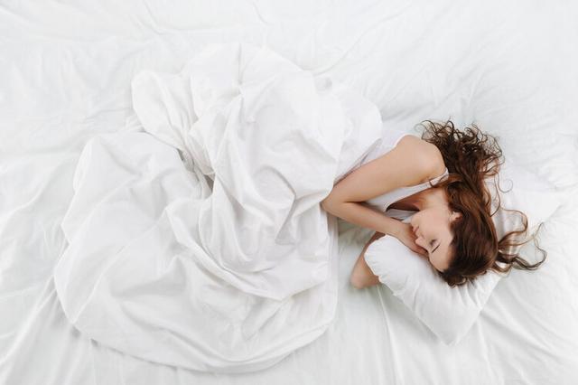 性生活与健康的关系被发现!适度夫妻生活,女性能收获这4大好处