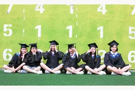 高三学子想当老师？这4类师范专业最好别选择！毕业后就业太难了图片