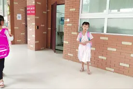 小英英入学记图片