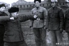 许世友：少林寺学武8年，为了下山，闯过少林十八铜人阵？图片