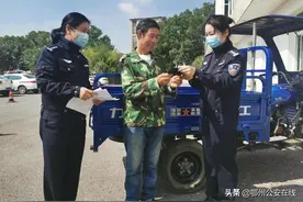 鄂州“流动车管所”送考下乡 方便群众办理摩托车驾驶证图片