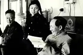 毛主席途经瞿塘峡，决定炸掉“滟滪堆”，从此瞿塘再无险图片