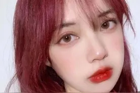 爆笑段子：“因为啥啊？”“我昨天给她讲个笑话，她没笑”图片