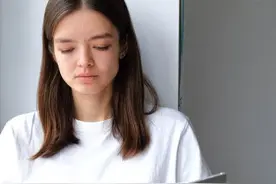 你身边有三种人，可能正在渡你，哪怕遇到一种也要珍惜图片