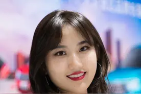 长春汽博会专题：漂亮的车模小姐姐，汽博会另一道靓丽的风景线图片