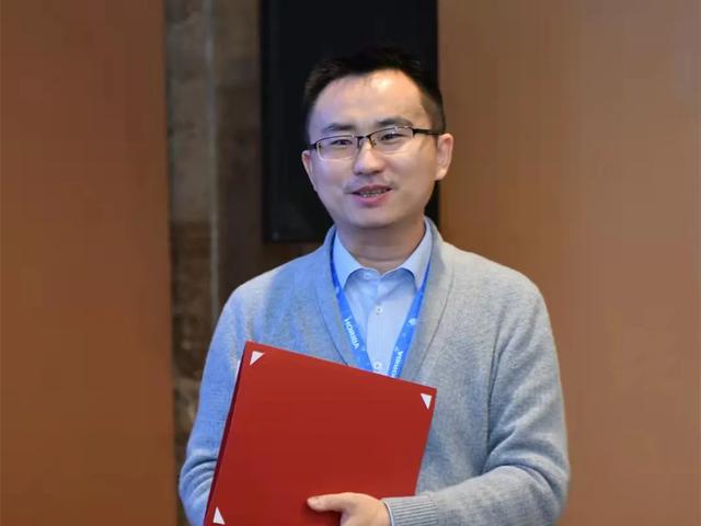 清华教授突破酶和金属催化剂的“次元壁”，药物中间体可高效合成