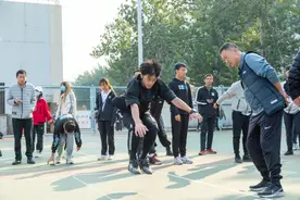 今天！秋风飒飒！活力满满！图片