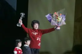 12年前，割肝救子的“暴走妈妈”陈玉蓉，为何陷入“整容风波”？图片