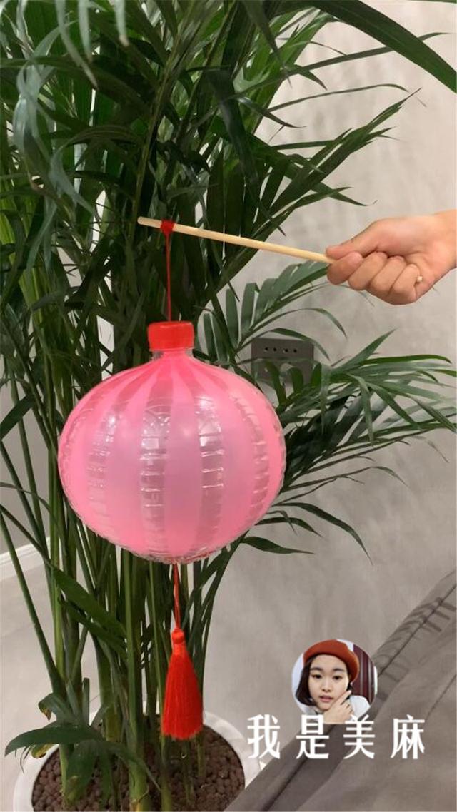 一分钟教你做一个好看的手工灯笼,制作过程非常简单,先收藏了