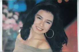 性感尤物钟楚红：曾在港圈尽情释放美丽，这组罕见照片值得收藏图片