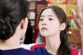 岳母在女婿家久住，临走外孙说了一句话，场面变得很尴尬图片