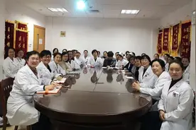 厦门：最美巾帼奋斗者 | 黄秀敏：心系患者的妙手“仁”医（二）图片