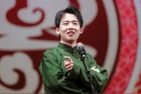 郭麒麟唯一徒弟继承师爷爱好，父亲是德云大哥，张云雷都捧在手心图片