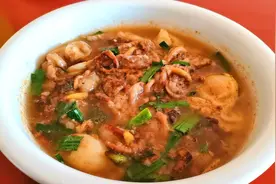 50多岁的老妈教我做鱼肠，小时候的味道，特别的好吃下饭图片