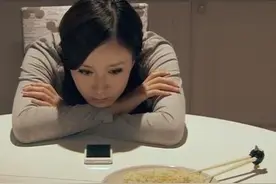 盘点《爱情公寓》中的“黑暗料理”，每一样都让人出乎意料图片
