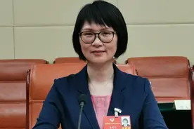 全国政协委员、江苏无锡市副市长高亚光：审批事项要“应减尽减”，增加申请人的“获得感”图片