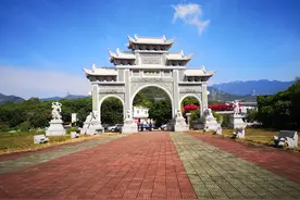 深圳东山寺，始建于明朝洪武二七（公元1394年）年，一座古寺庙。图片