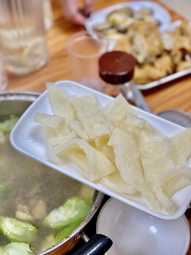 广东炖无花果花胶老鸡汤 2026年无花果花胶煲鸡有什么功效