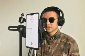我们在战位报告 英雄篇章丨杜富国：英雄挺立在“另一个战场”图片