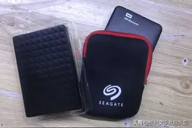 移动硬盘摔了一下，怎么恢复数据？图片