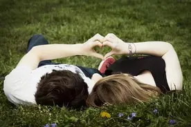 有一种心疼，叫爱你却不能在一起图片